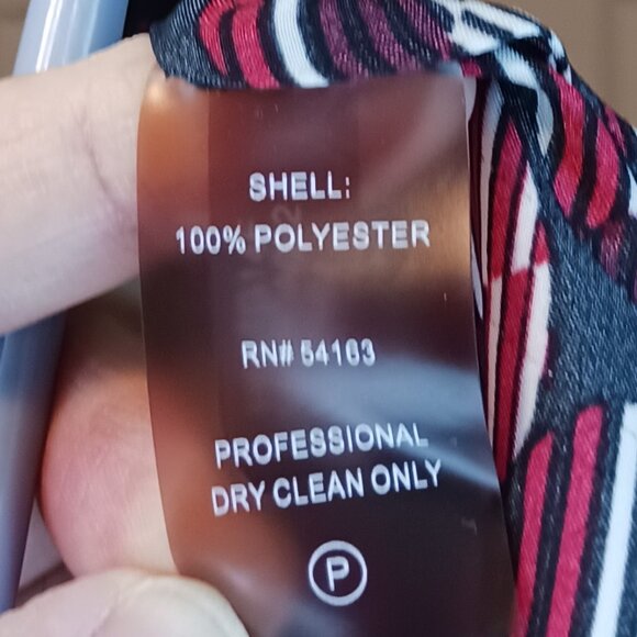 #96 3/$18 - Tommy Hilfiger Red/Black Tank Top Size XL - Picture 4 of 5